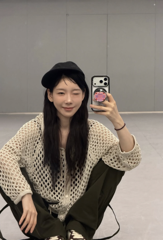 Soshi Taeyeon, aren't you in your 20s?I can't believe that you look good with cute bangs. 