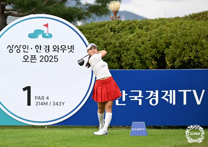 Yoomin came to my room... The luck of going straight to the LPGA is Lee Yu-lin, the queen of tears for a national senior, beat a veteran with 10 wins after the 5th playoff and won her first championship since debut (Sang Sang-in, Hankyung Wownet Open)