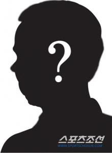 25-year-old girl group A leaked a black box of touch in the car with a boy group member...2 years of collecting blackmailers 