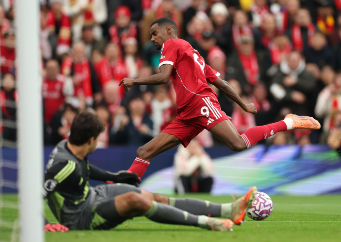 Amorim Disaster Escape & Slot Disaster Starts Manchester United, 21 wins 2 consecutive wins at Anfield for the first time in 9 years...Liverpool humiliated for the fourth time in 11 years