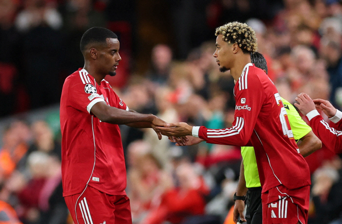 Amorim Disaster Escape & Slot Disaster Starts Manchester United, 21 wins 2 consecutive wins at Anfield for the first time in 9 years...Liverpool humiliated for the fourth time in 11 years