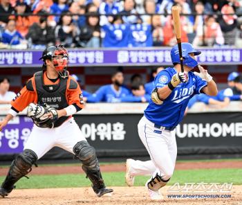 In life, this day is not the name of the most home runs, but Boeun of the current autumn selection, who responds by lowering the knee, is this the right backup? 