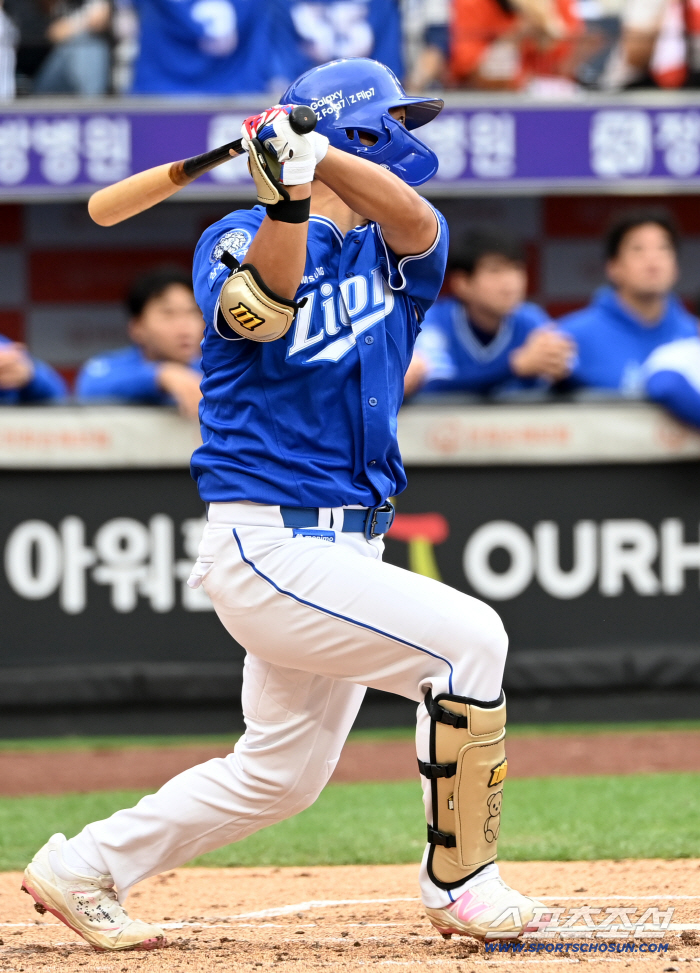 In life, this day is not the name of the most home runs, but Boeun of the current autumn selection, who responds by lowering the knee, is this the right backup? 