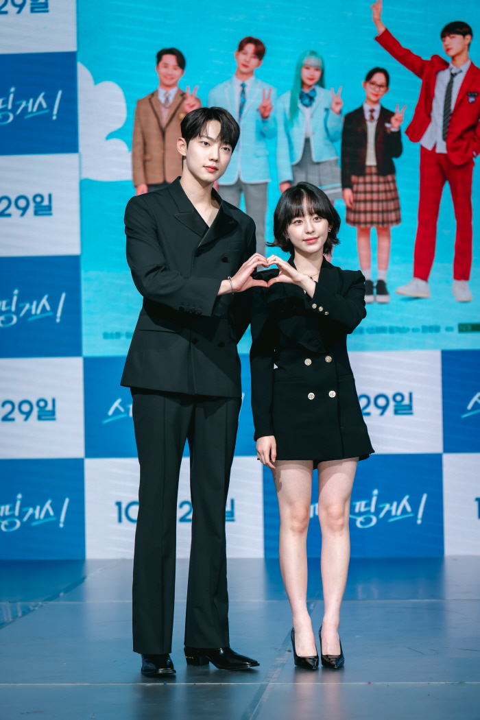  Everyone has a teenager..Park Ji-hoo and Cho Joon-young Spirit Fingers unveiled after two years of filming (Roundup)