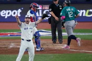 The self-destruction of the 60-homer MVP candidate, the 3K misappropriation of the double play, Toronto rookie pitcher's rebellion, and LAD only gets better