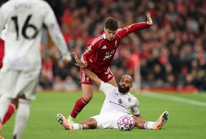 Spend 850 billion won and lose to Manchester United? The king of Egypt is also old now...Liverpool with all its teeth out → In the fog of competition to win the championship