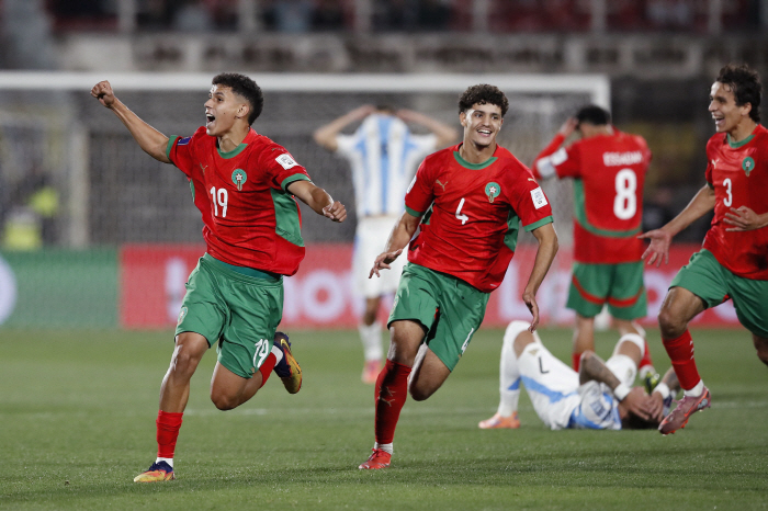  Morocco was strong. South Korea's North African dark horse beat Messi's Descendants Argentina 20 and won for the first time in history
