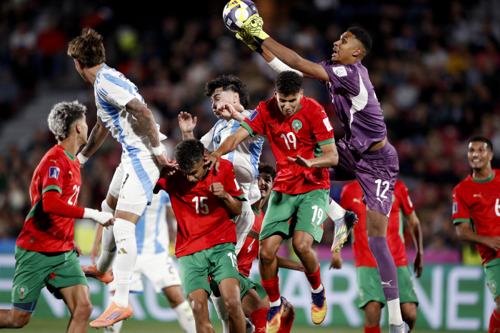  Morocco was strong. South Korea's North African dark horse beat Messi's Descendants Argentina 20 and won for the first time in history