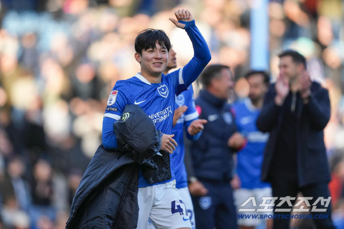 Yang Min-hyuk, Son Heung-min, who is tearing up Tottenham's most anticipated prospect championship, officially certified as the successor!Media director Frank is satisfied. Fans are excited