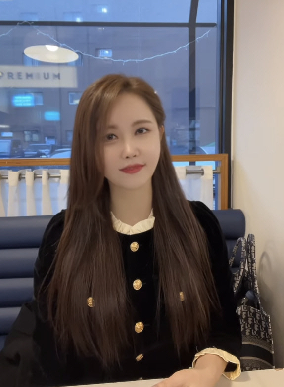 Yumdeng, there were heartbreaking days after leaving her ex-husband's grand library