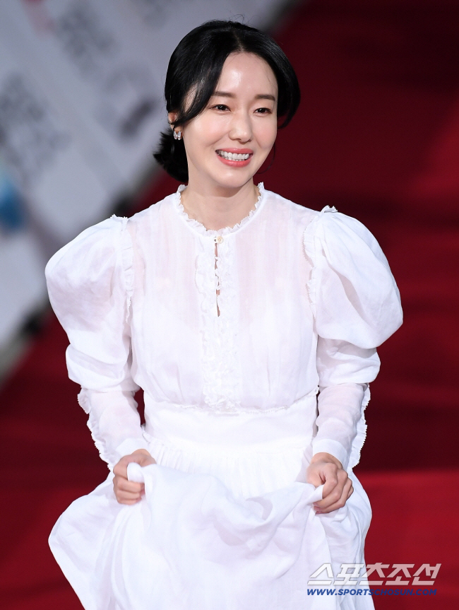 19.4 billion building owner Lee Jung-hyun, ♥ doctor husband and continuous volunteer work...400 servings complete