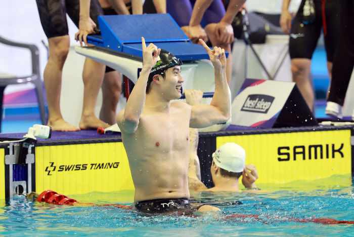 4 games x 1 new record x 2 Hanshin → 4 gold medal winner Hwang Sun-woo's confidence, courage, and good performance in the major competition