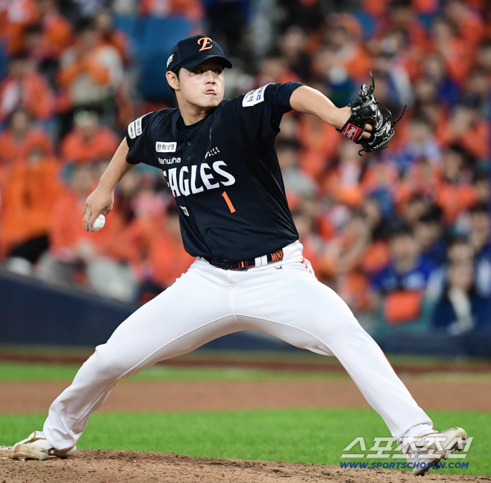 Game 3 is a watershed, a tense first attack, second defense, and Moon Dong-joo, coach Roh's winning move amid a desperate crisis, a reversal of the unfavorable atmosphere → Now it goes to KS