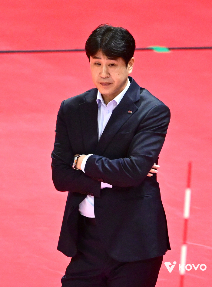 I can't believe I lost to a team with no foreigners! The head coach rejected the evaluation itself → It was not a match that could be evaluated