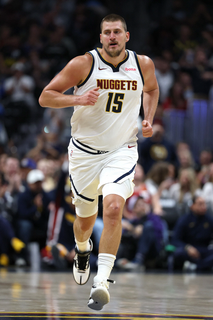 Jokic vs SGA. NBA Opens, Who Is the MVP? The professionals' choice was this player