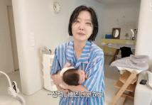 Lady Jane's difficulty in raising twins 'Should I raise them in a rude way or in a bad way?'