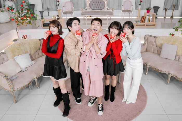 Love entertainment show 'Dog Apple' returns for season 2 in November...Realistic love experiment, the greatest real development ever