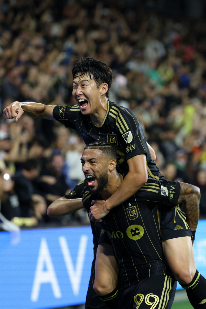  Puskas winner's dignified free-kick goal from Son Heung-min, MLS Goal of the Year! Competition with Mesh Buanga