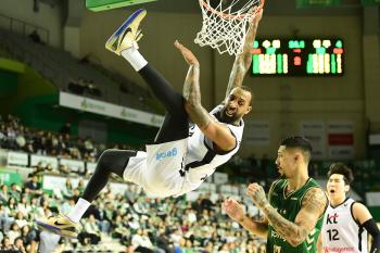  Derrick Williams burst on the gold side of KT! KT's blood fight is over 83 to 81 DB. Why Is Williams Revival Important for KT