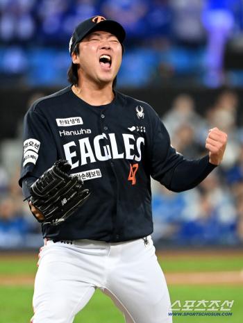  Cheering Kim Bum-soo blocked it!