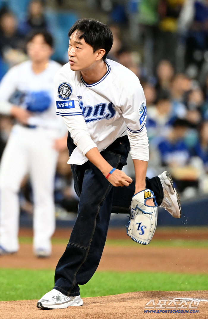  Cho Woo-jin wishes Samsung to win the first pitch