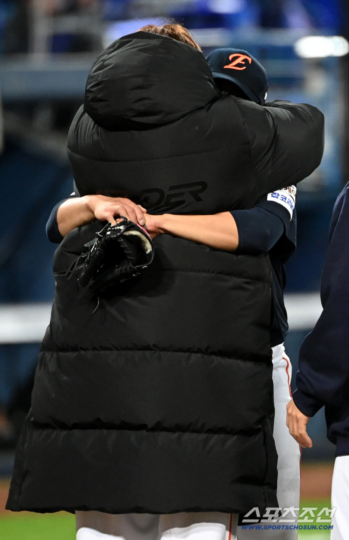  Ryu Hyun-jin embraced Moon Dong-ju, it was the best!