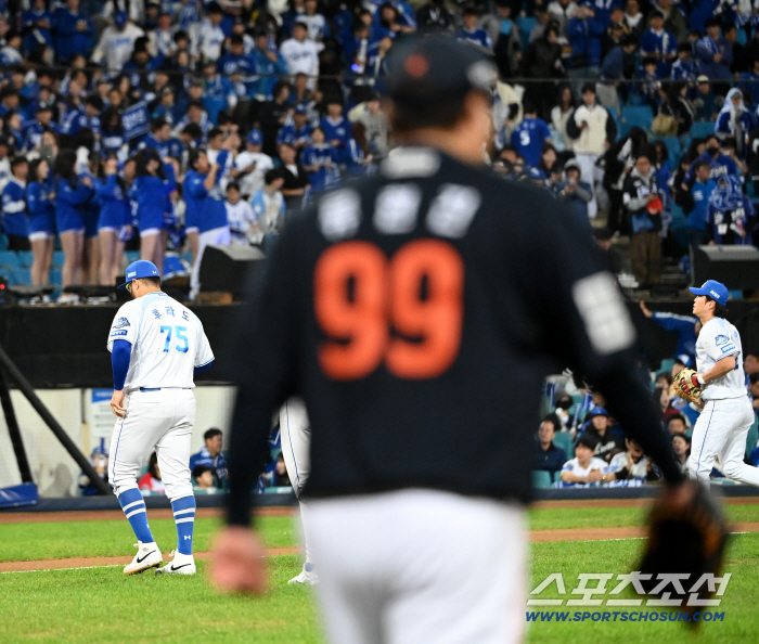  Ryu Hyun-jin takes the mound with even after the first inning