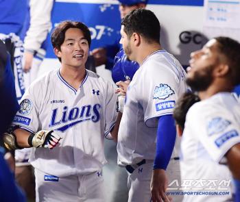  A solo home run shot that helps Kim Tae-hoon even after selection
