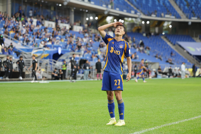 There are no malicious comments or leniency on Vice Chairman Lee Chung-yong The Korea Professional Football Association predicts a hard-line response to criticism of Lee Chung-yong's golf ceremony