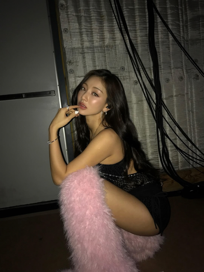 TWICE JIHYO is down