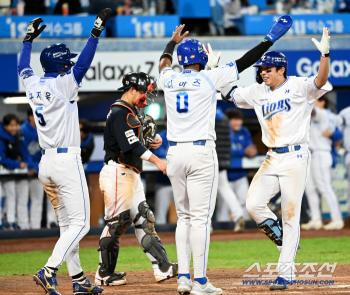 LG is laughing so hard! Kim Young-woong, crazy consecutive hitters, Samsung caught Hanwha on bullpen day...Game 5 will cover KS. 