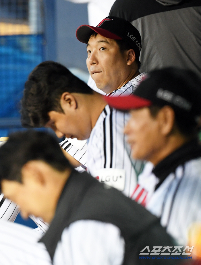  Blue-and-white match against Kim Hyun-soo's Korean Series