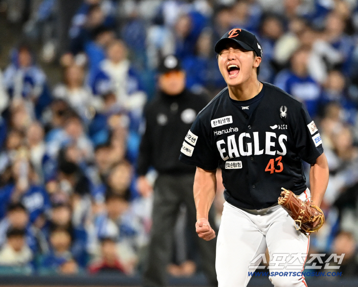  Jung Woo-ju cheers for escaping the crisis!