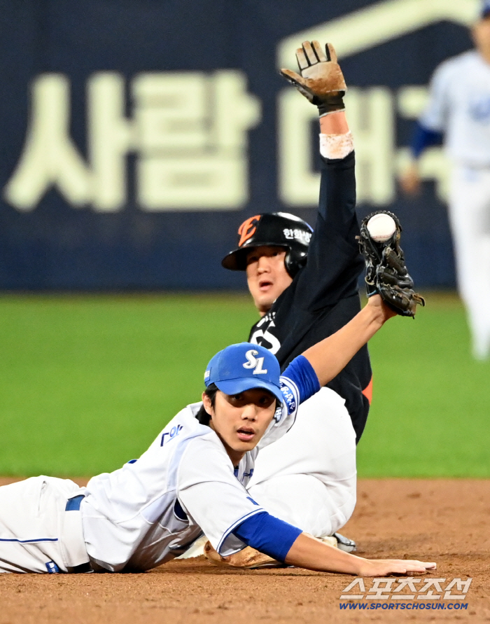  Lee Jaehyun Choi Jaehoon, what is the second base decision?