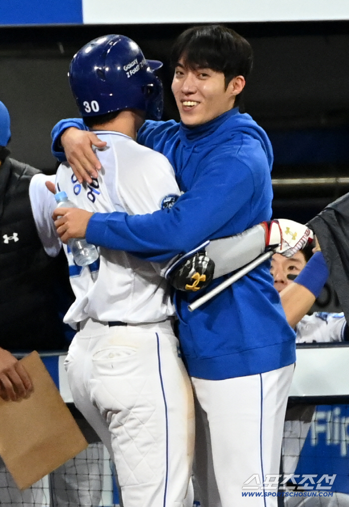  Won Taein and Kim Youngwoong saved me