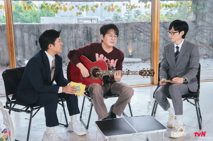 Shin Seung-hoon from Daejeon is serious about famous bakeries. Glare at the bakery's curse, like he's cursing his family. (Yuquiz)