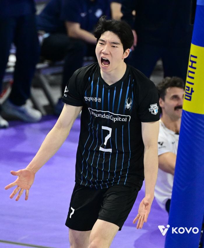 Top Dog Hyundai Capital Does Not Stop Leo Heosubong's Receipt Development, Watch 