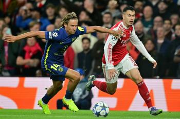 Keres 2 goals Arsenal win 4-0 over Atletico!