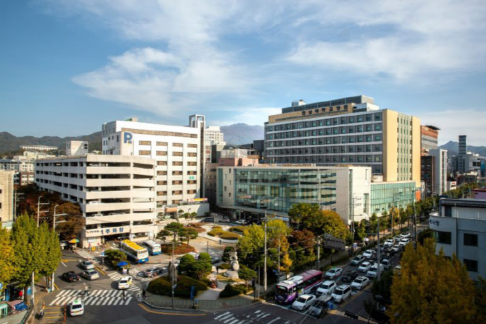After the parliamentary conflict at Chonnam National University Hospital, KRW 150 billion deficit and debt ratio doubled...raising the need for government support