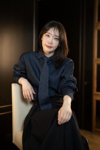  Redeemer Kim Heera The Glory actors? Call me again yesterday. Compliment me that my outfit for the preview is pretty