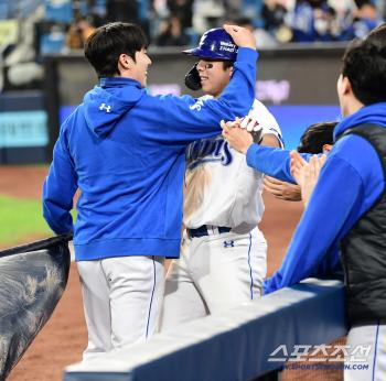 It's been a victory. We're going to win. The ace of fighting spirit who cried and laughed, we'll win if we throw two more games. Let's see the end of this. 