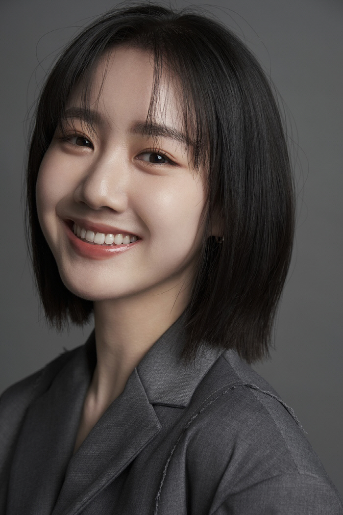 Jin Ji-hee confirms the cast of the play's old man's dream...A preview of chemistry with Ha Hee-ra, Lee Il-hwa, and Shin Eun-jung