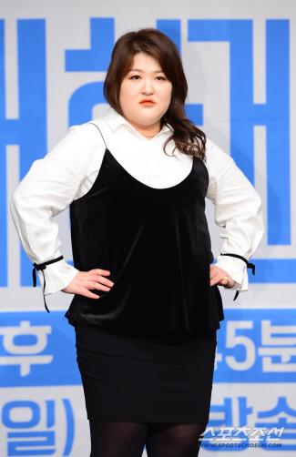 Lee Kuk-joo, you're not the type to live alone after leaving Korea