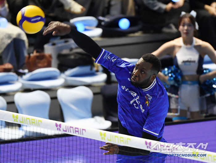  Benon's powerful spike