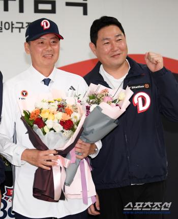  Director Kim Won-hyung's smile
