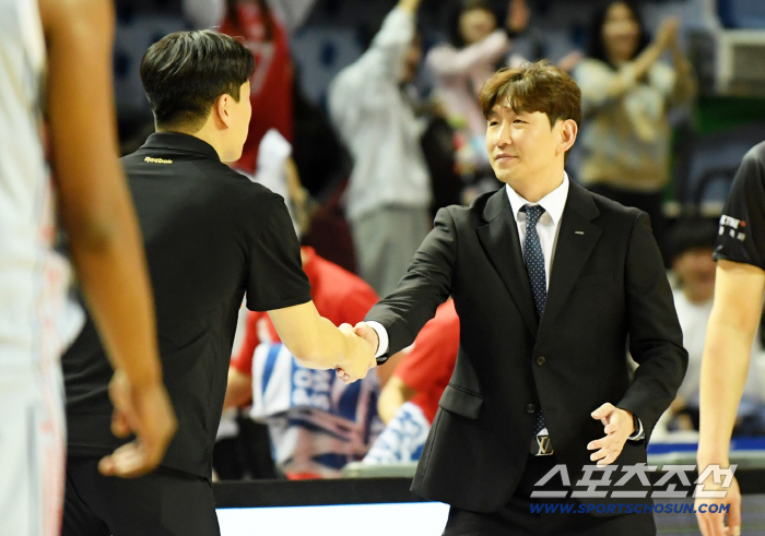  It was a good game for director Kim Hyo Beom and Dong Geun
