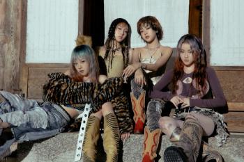 BB-up, pre-release song performance, party atmosphere...House Party Stands Out on Global Charts