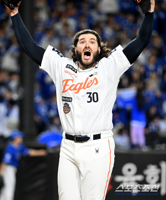 Let's go to Jamsil!Forget the humiliation of Game 1, 5 innings mission completed → TWICE really came out