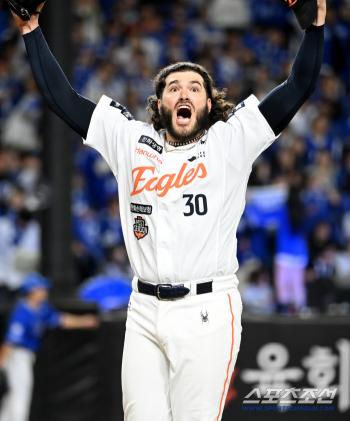  Fonce's cheers, one run until the 5th inning!