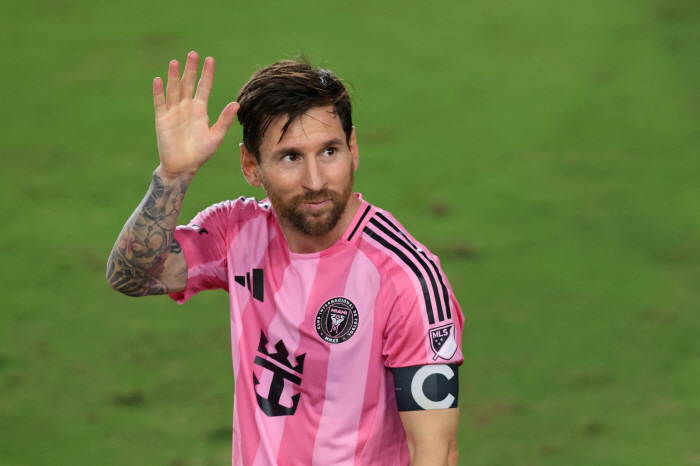Son Heung-min couldn't get past the GOAT Messi, but the second place in MLS uniform sales is amazing too!L.A. away game attendance increases by 16%